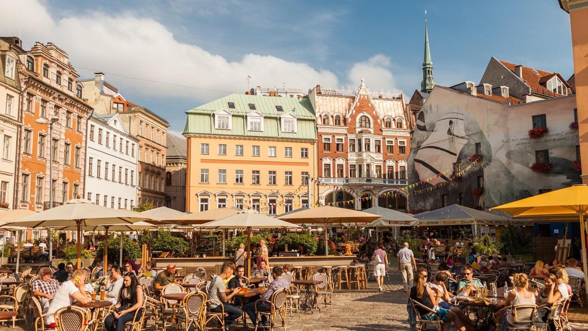 Cozy Old Town Апартаменты *